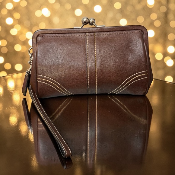 Coach Soho Framed Kisslock Wristlet     (A502) - Picture 3 of 9